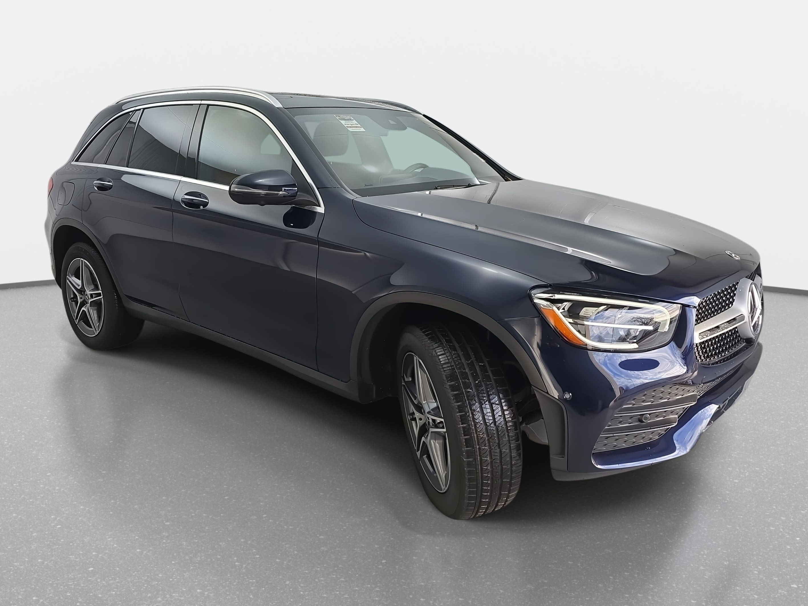 Used 2022 Mercedes-Benz GLC 300 image 3