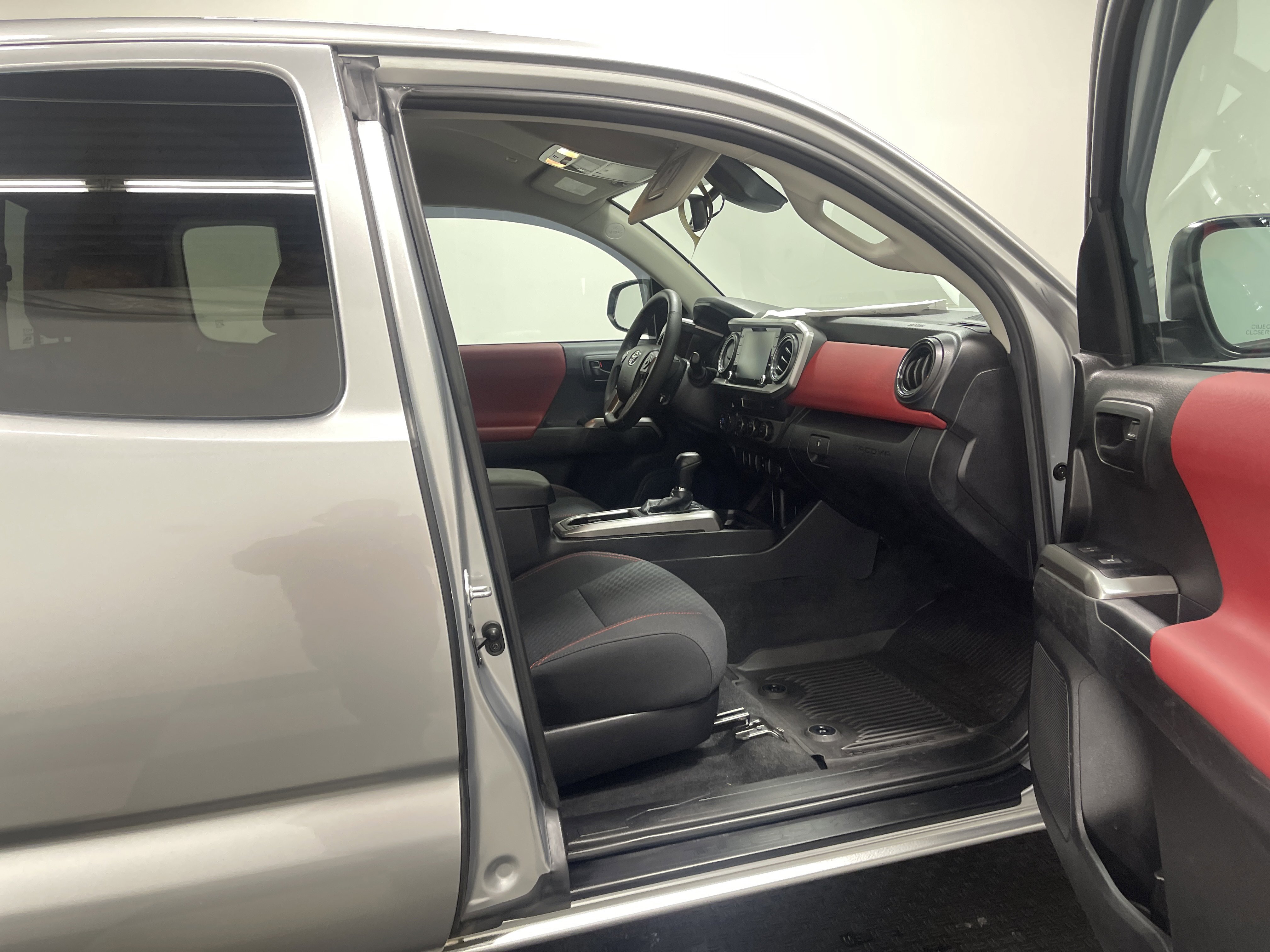 Used 2023 Toyota Tacoma SR5 w/ SX Package image 18