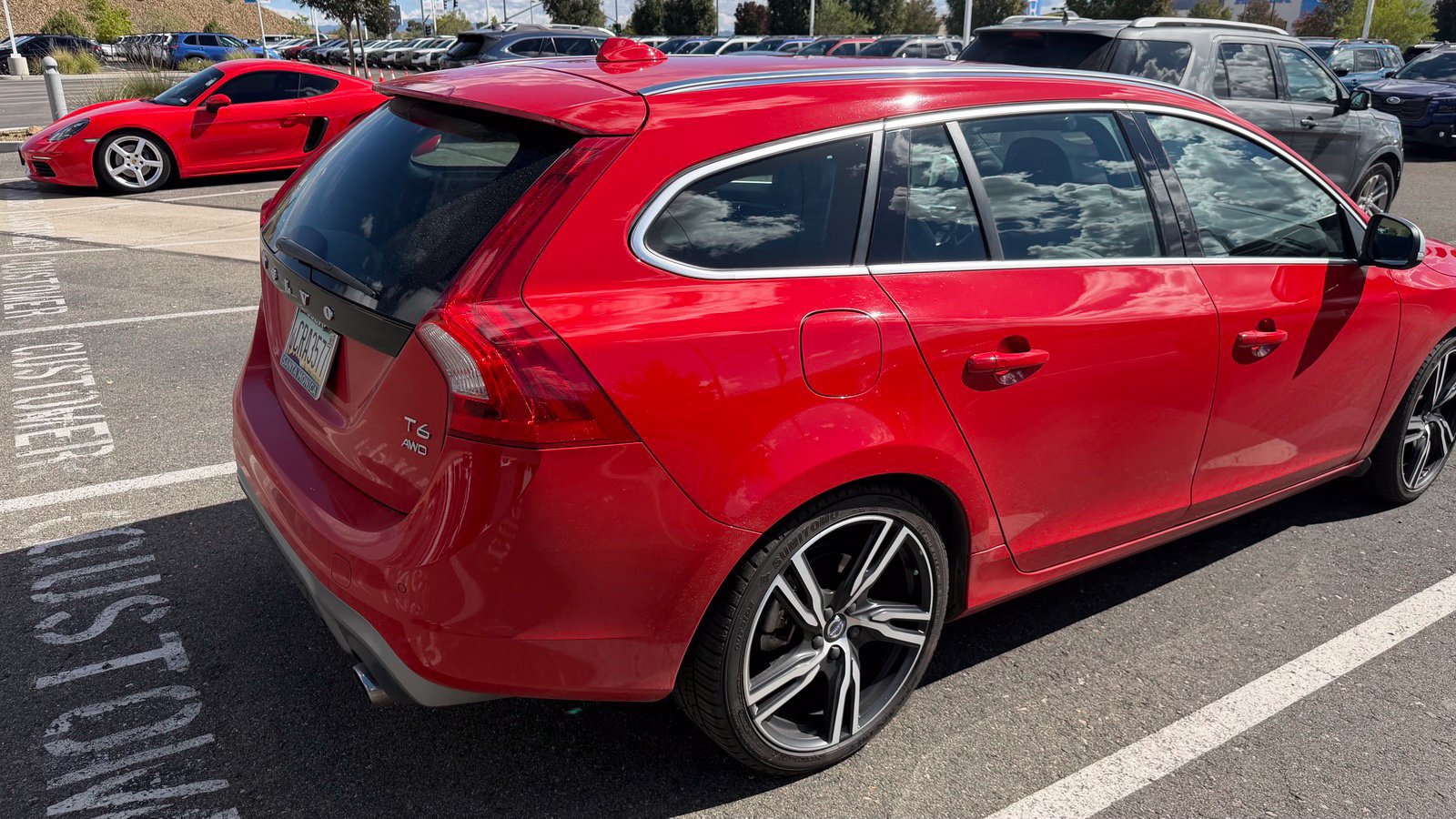 Used 2017 Volvo V60 T6 R-Design Platinum w/ Climate Package AWD/4WD image 6