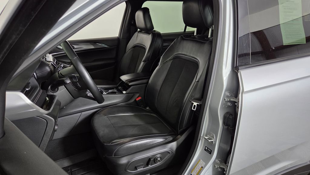 Used 2022 Jeep Grand Cherokee L Altitude image 16