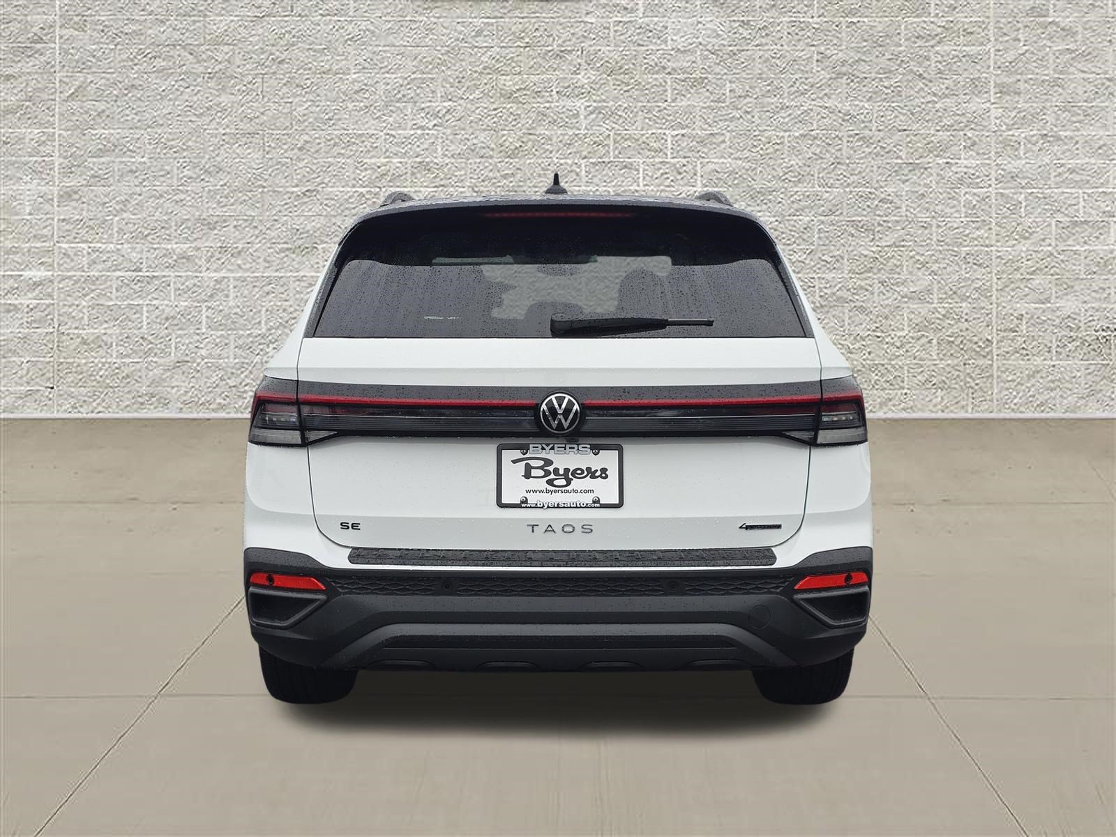 New 2026 Volkswagen Taos SE AWD/4WD image 6