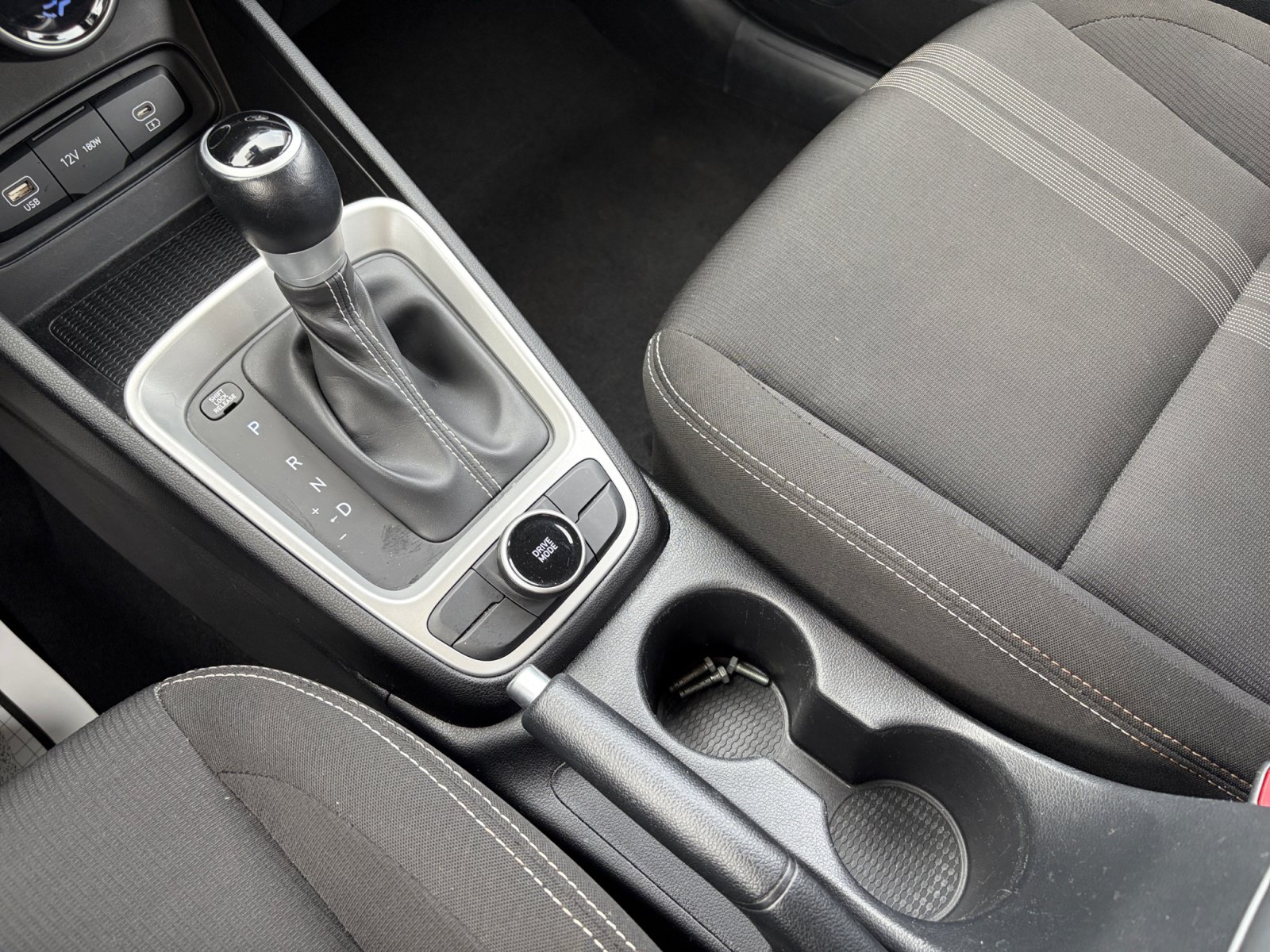 Used 2025 Hyundai Venue SEL FWD image 15