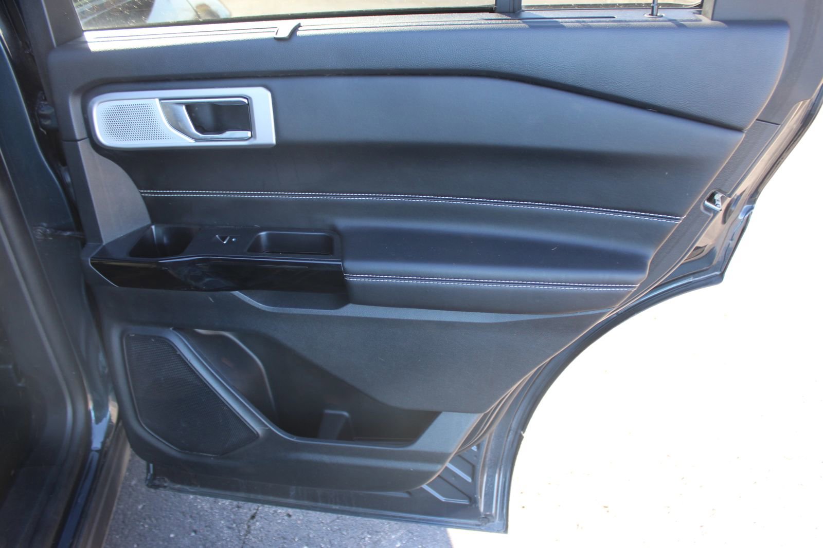 Used 2022 Ford Explorer ST w/ Equipment Group 401A image 13