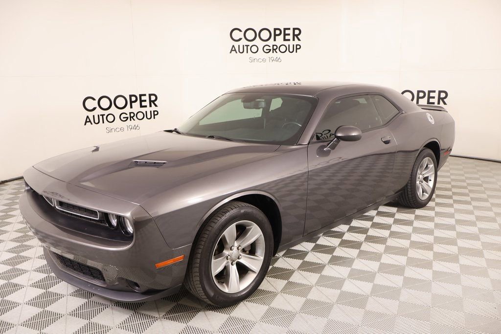 Used 2020 Dodge Challenger SXT w/ Cold Weather Group image 10