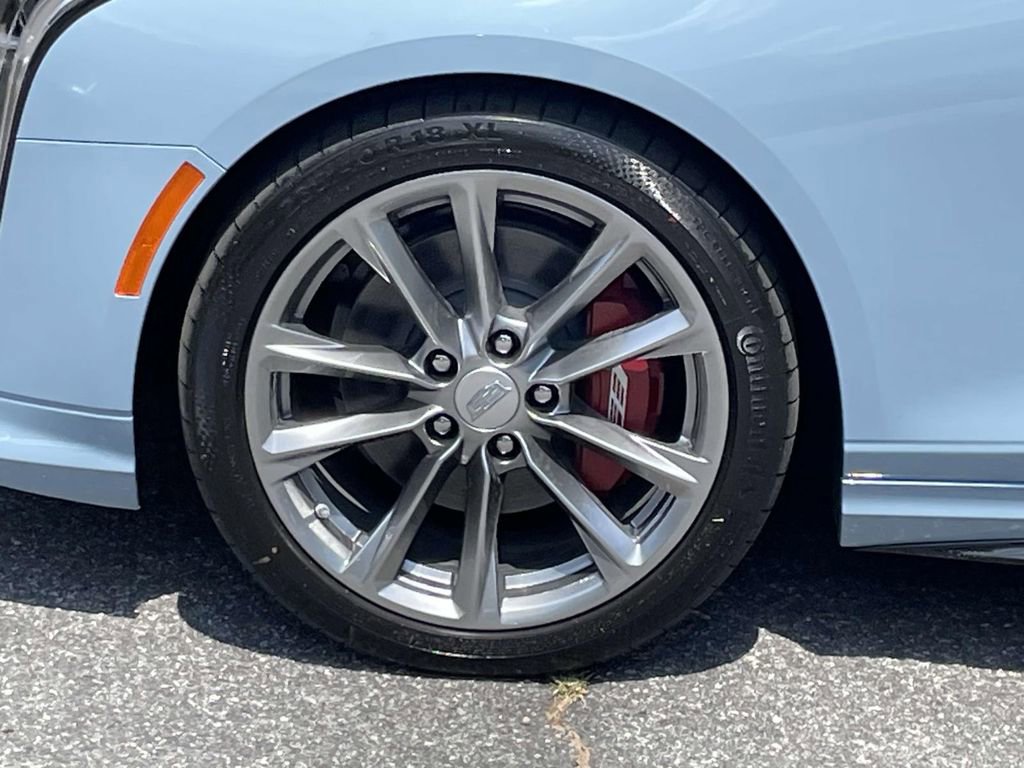 New 2026 Cadillac CT4 V image 9