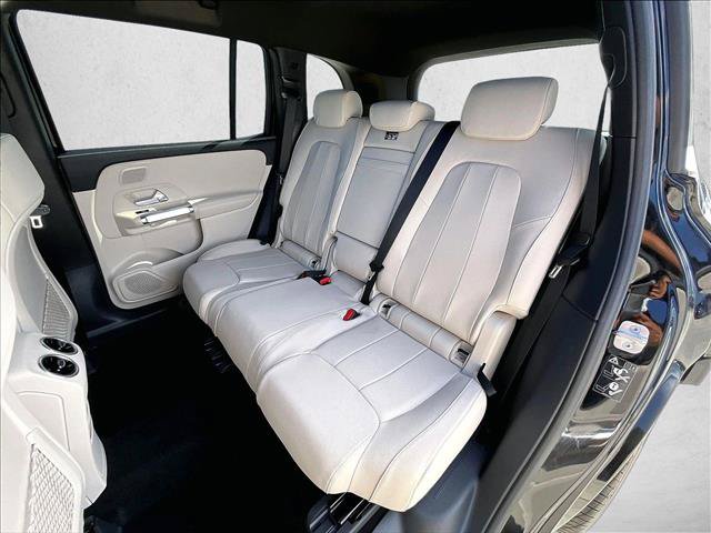 New 2026 Mercedes-Benz GLB 250 image 12