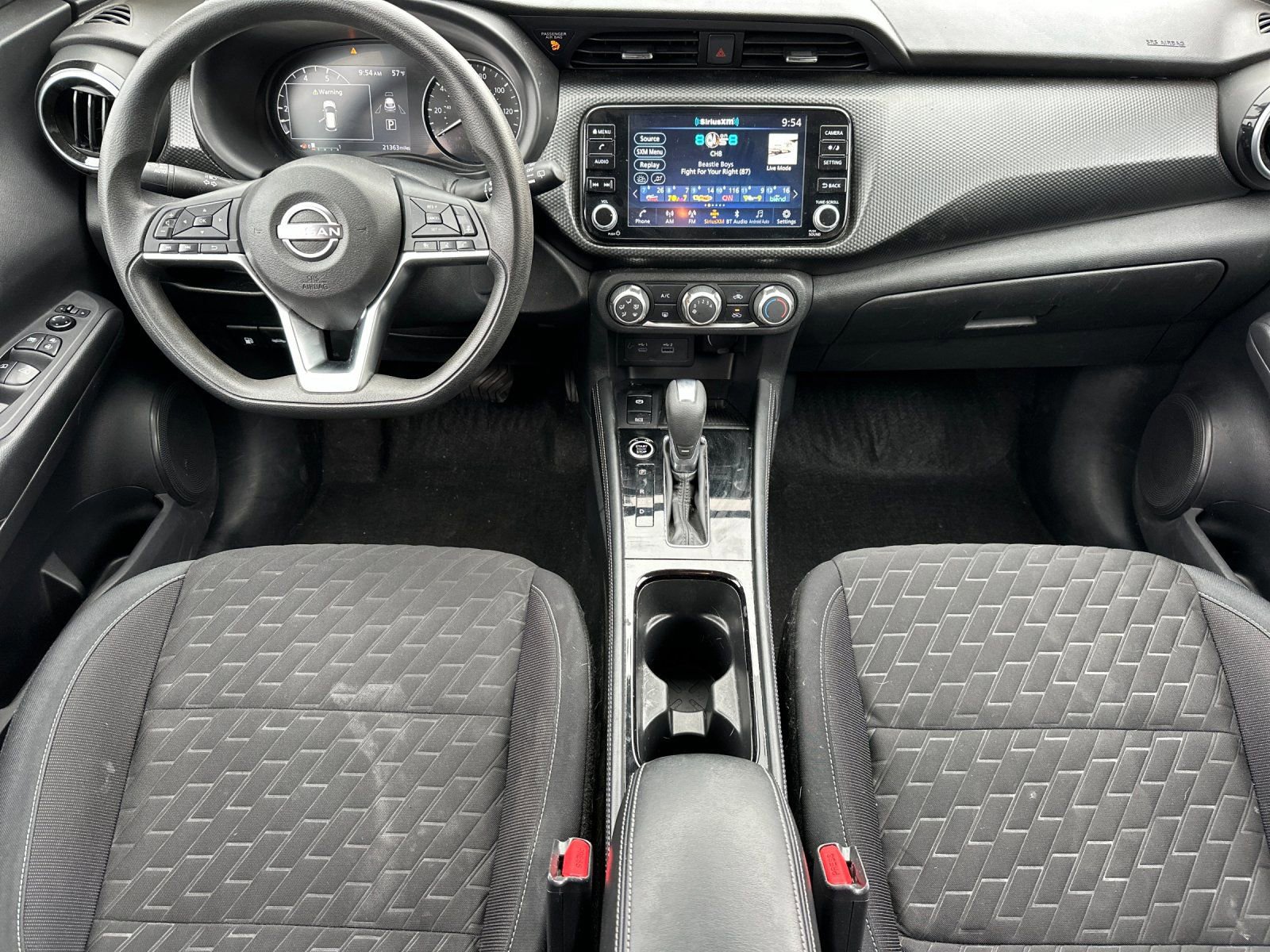 Used 2023 Nissan Kicks SV FWD image 13