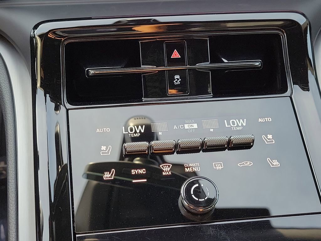 Certified 2024 Porsche Panamera Base image 31