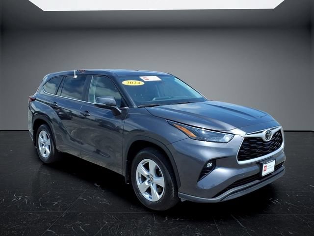 Certified 2024 Toyota Highlander LE AWD/4WD image 5