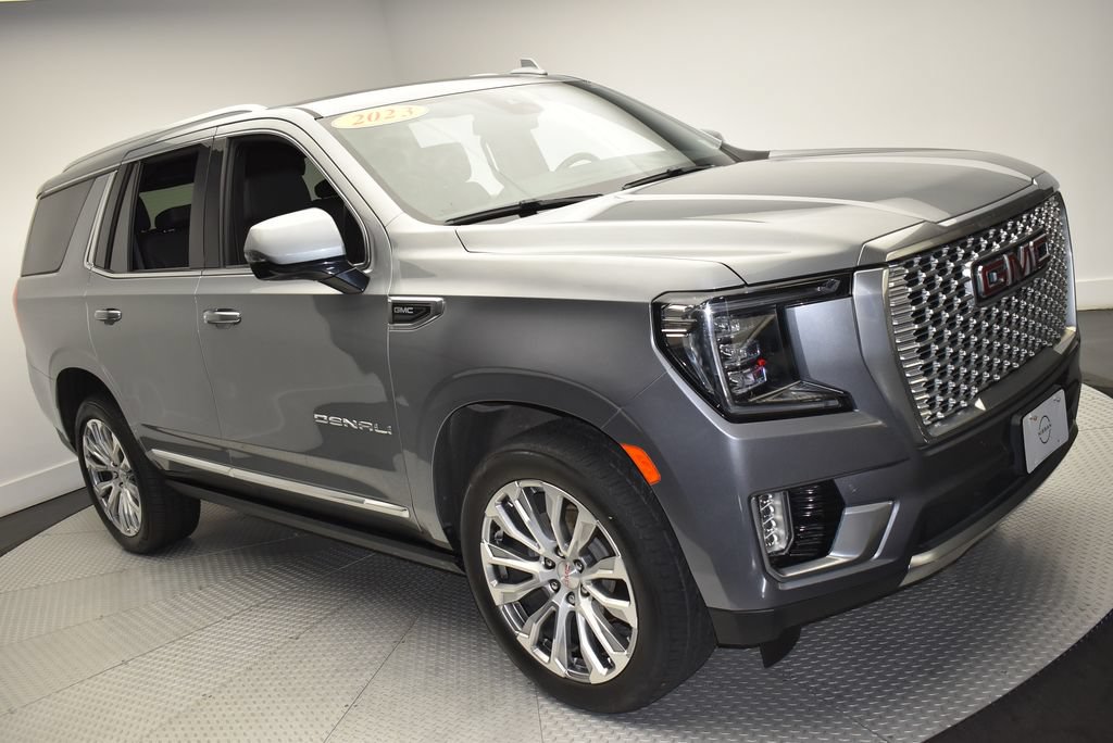 Used 2023 GMC Yukon Denali AWD/4WD image 3
