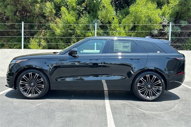 New 2026 Land Rover Range Rover Velar Dynamic SE image 2