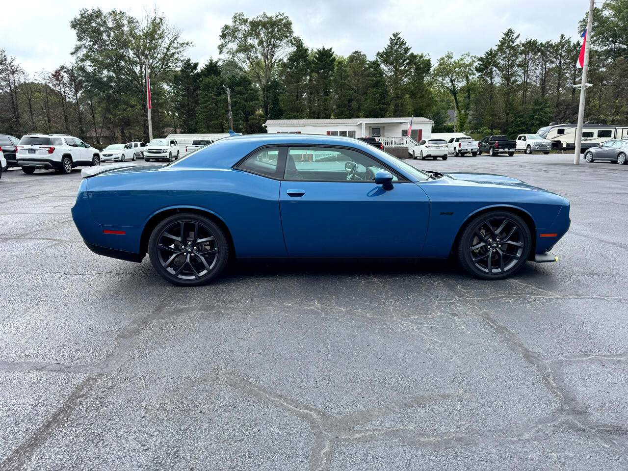 Used 2023 Dodge Challenger R/T w/ Plus Package image 5