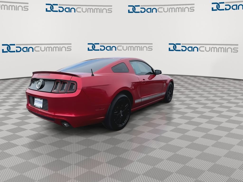 Used 2013 Ford Mustang Premium RWD image 8