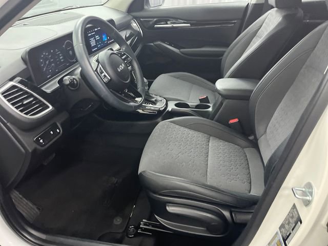 Certified 2024 Kia Seltos S image 10