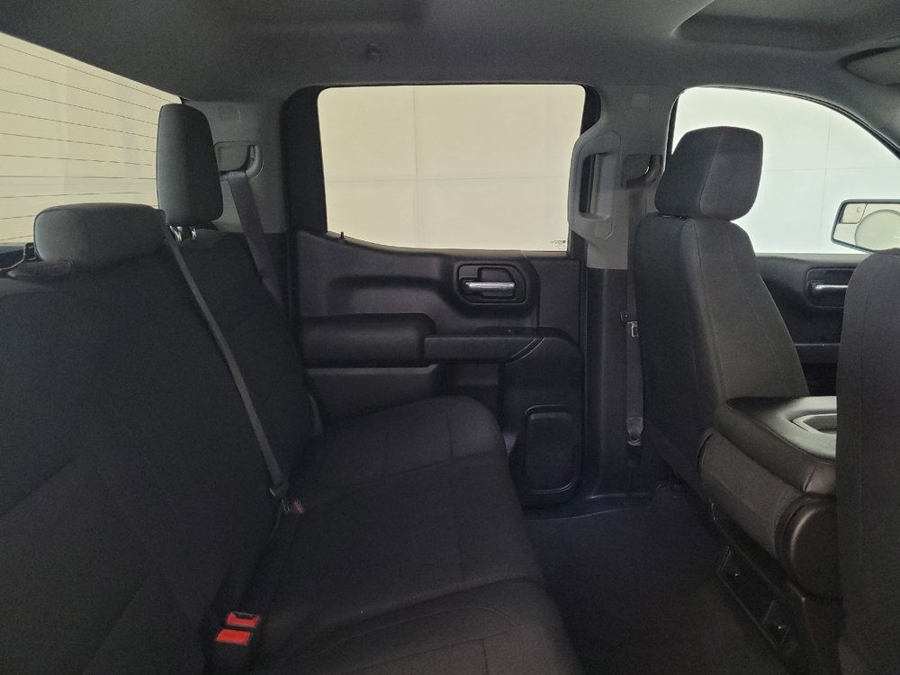 Used 2019 Chevrolet Silverado 1500 Custom w/ Custom Convenience Package RWD image 19