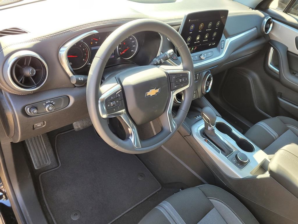 New 2026 Chevrolet Blazer LT w/ Convenience Package image 17