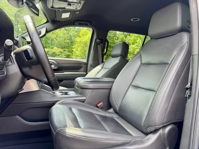 Used 2024 Chevrolet Suburban LT AWD/4WD image 26