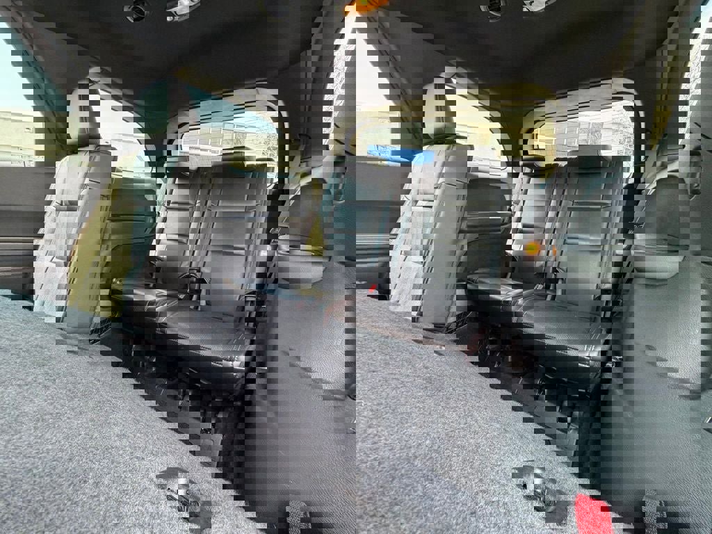 Used 2024 Dodge Durango GT image 34