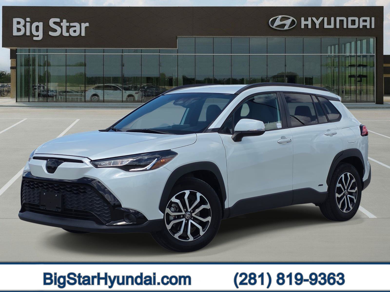 Used 2023 Toyota Corolla Cross AWD Hybrid image 1