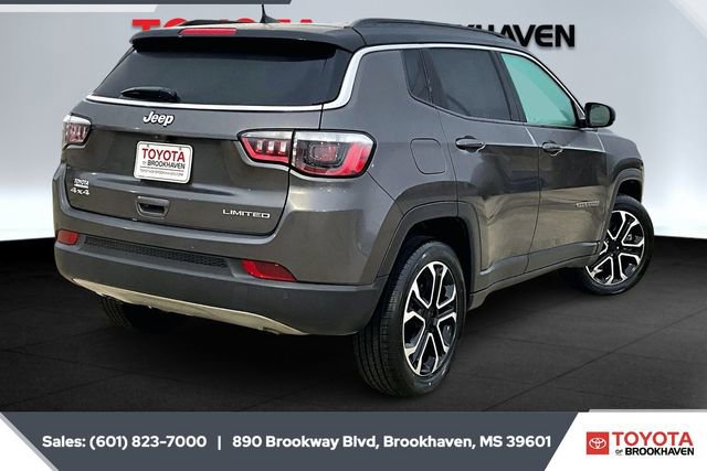 Used 2024 Jeep Compass Limited image 11