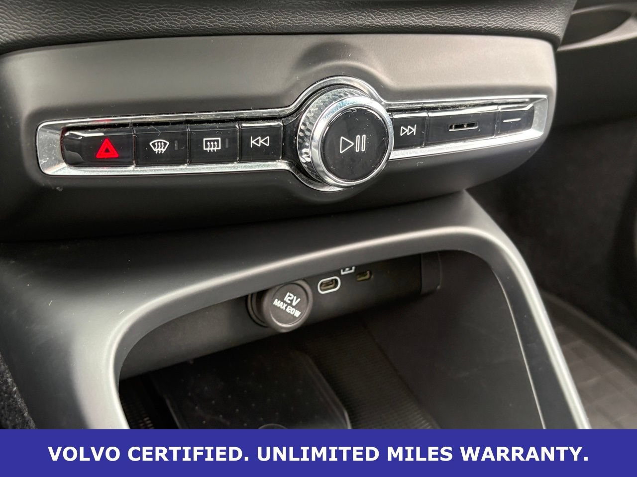 Certified 2023 Volvo XC40 B5 Plus w/ Climate Package AWD/4WD image 22