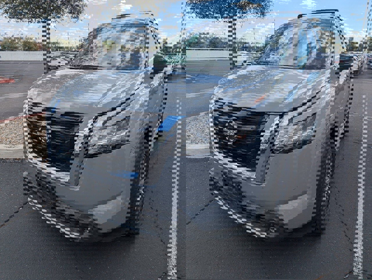 Certified 2022 Nissan Pathfinder SL image 2