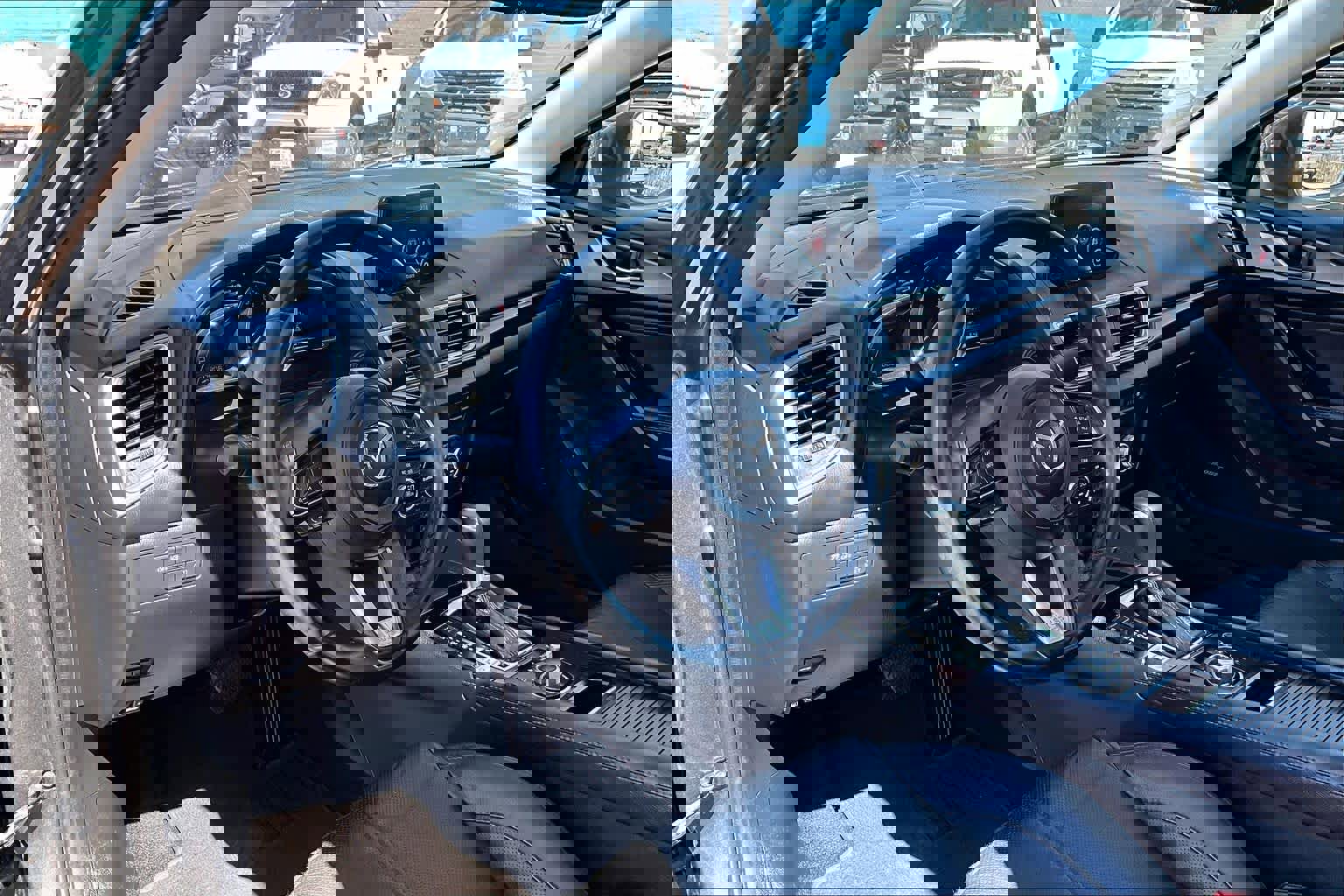 Used 2018 MAZDA MAZDA3 Grand Touring w/ Premium Equipment Package image 18