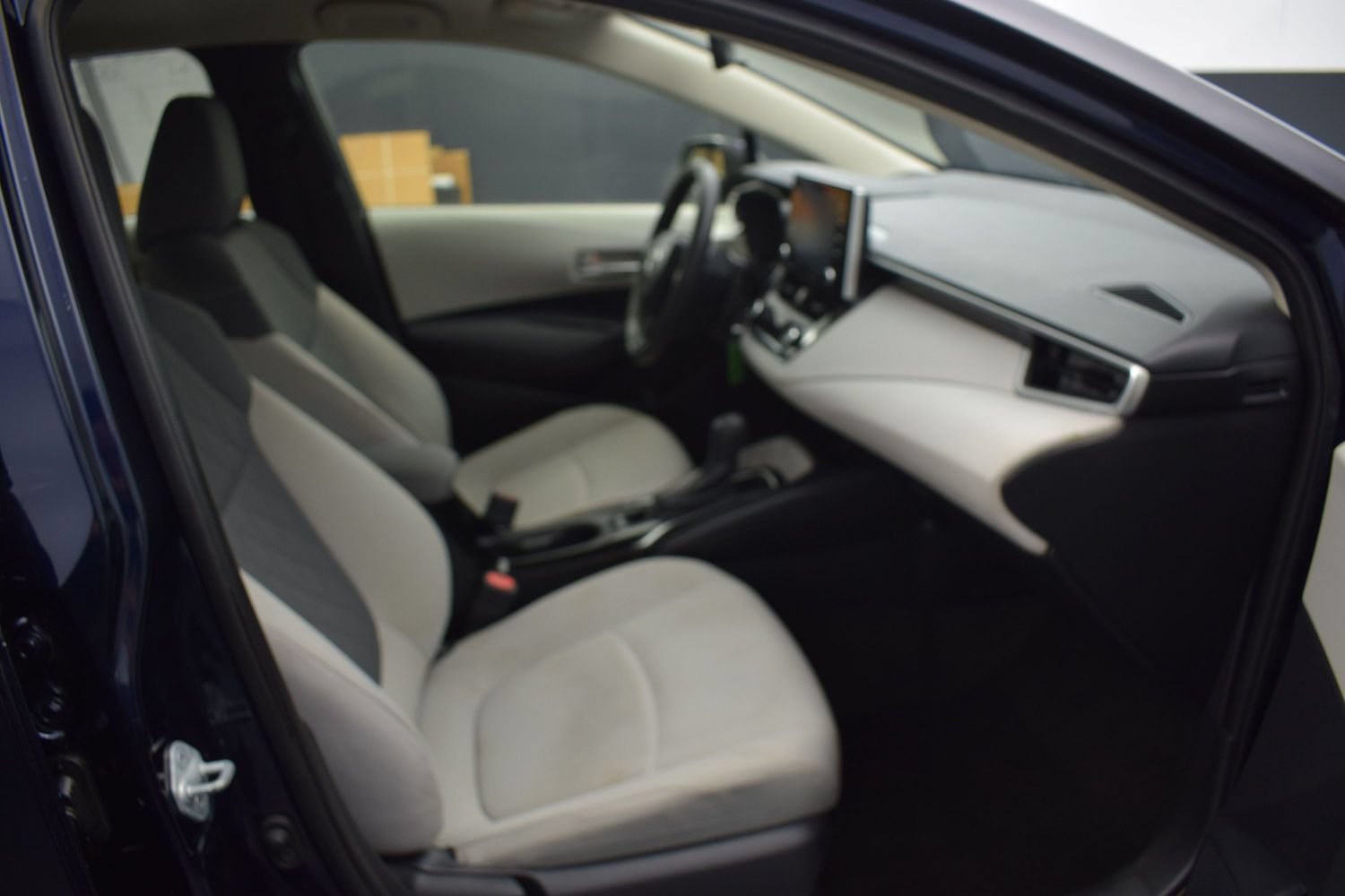 Used 2020 Toyota Corolla LE FWD image 10