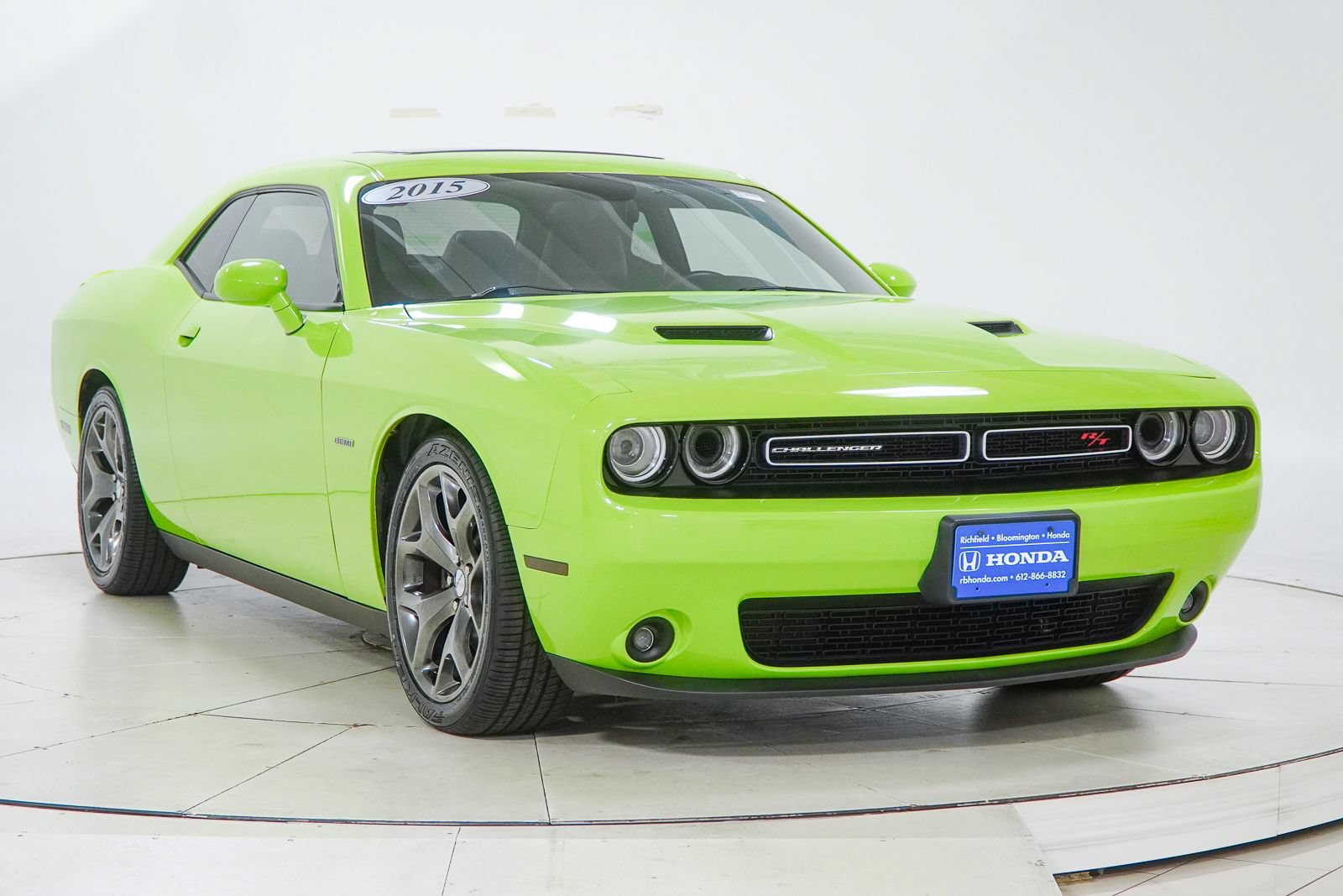 Used 2015 Dodge Challenger R/T Plus RWD image 14