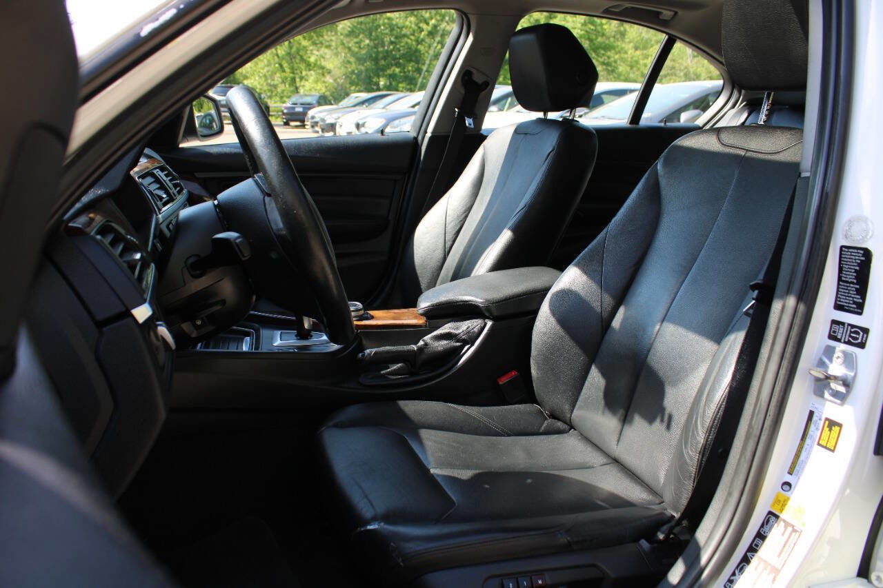 Used 2014 BMW 328i xDrive Sedan AWD/4WD image 24