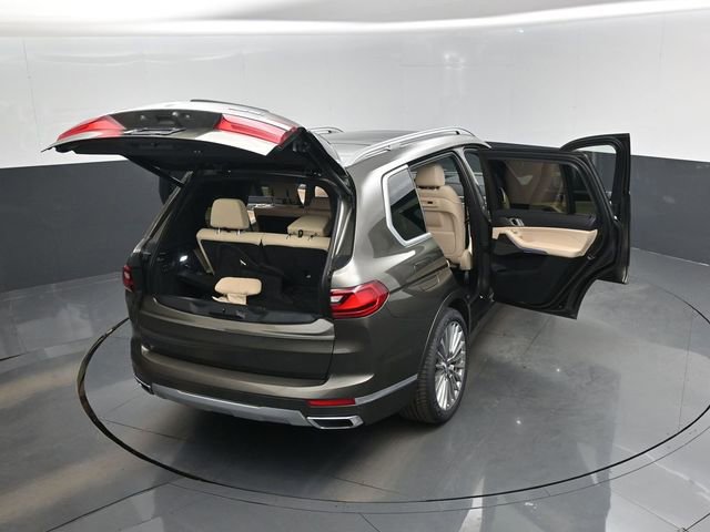 Used 2021 BMW X7 xDrive40i w/ Premium Package image 29