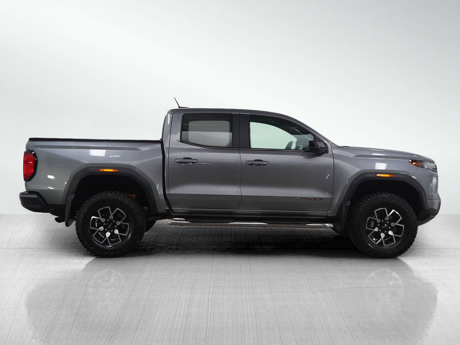 Used 2024 GMC Canyon AT4X image 6