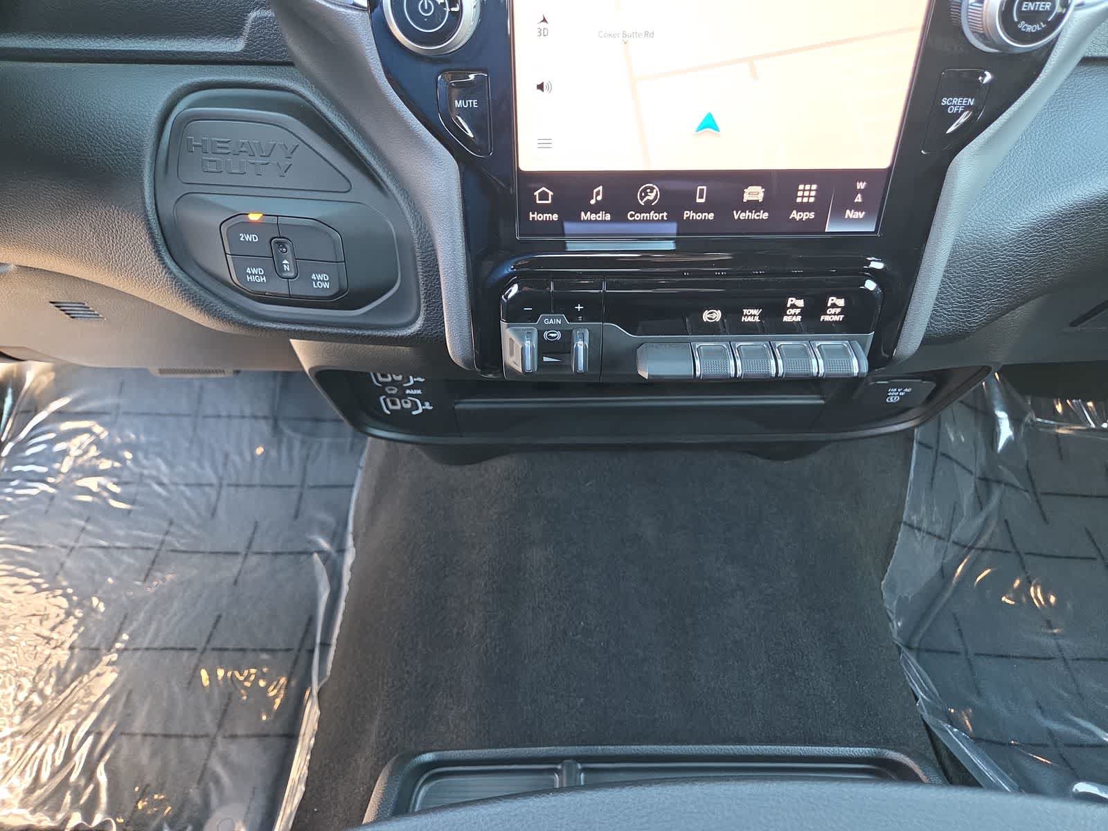 Used 2026 RAM 2500 Laramie AWD/4WD image 25
