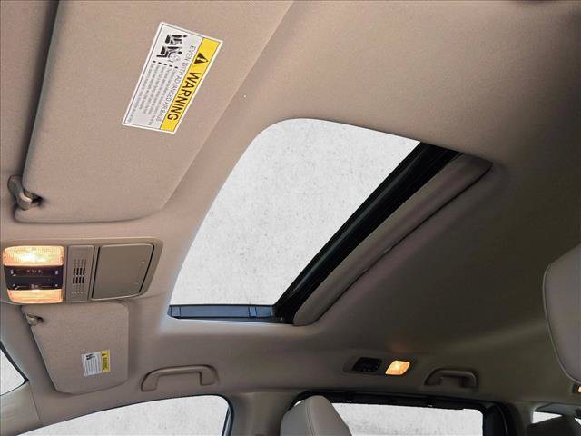 Used 2023 Honda Odyssey EX-L image 12