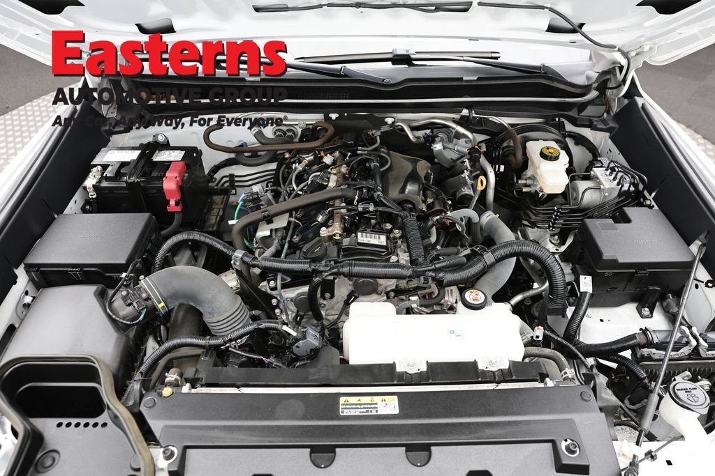 Used 2024 Toyota Tacoma SR RWD image 9