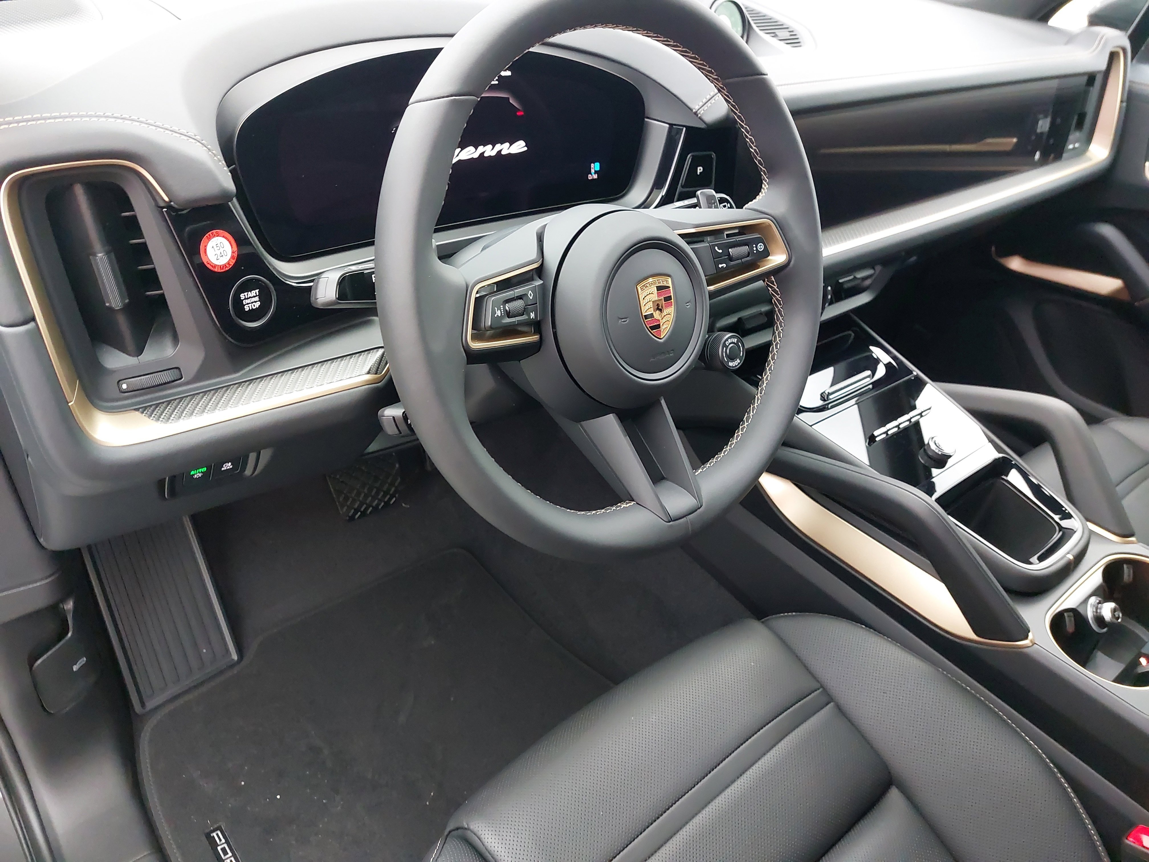New 2025 Porsche Cayenne E-Hybrid image 4