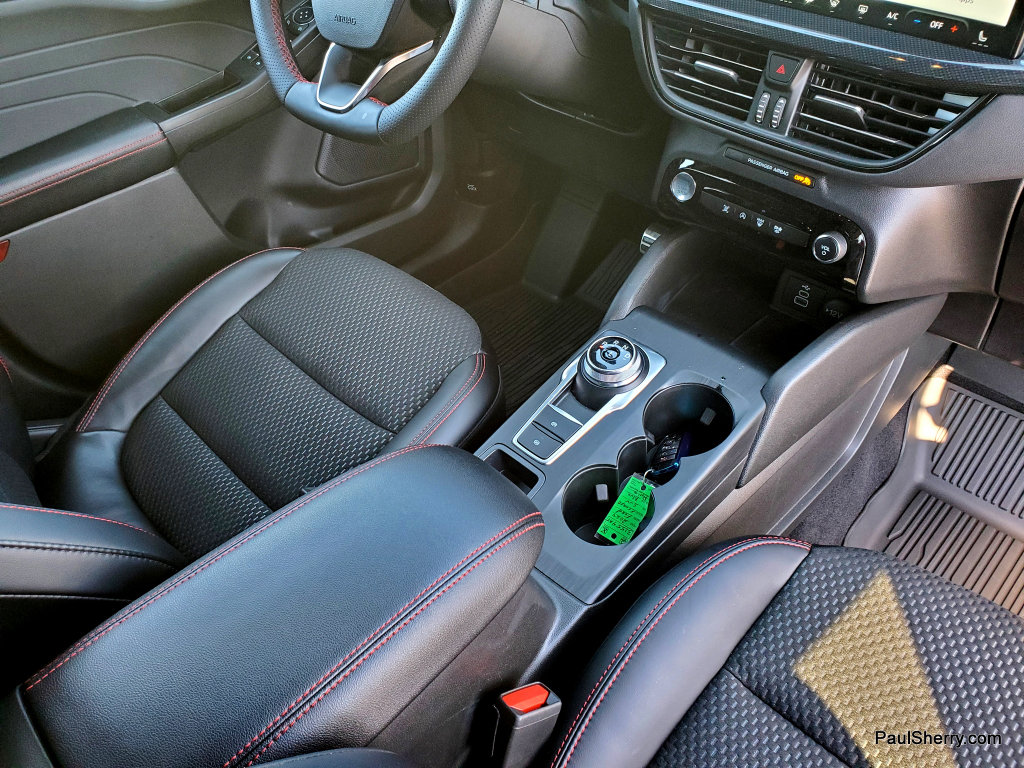 Used 2024 Ford Escape ST-Line w/ Tech Pack #1 image 34