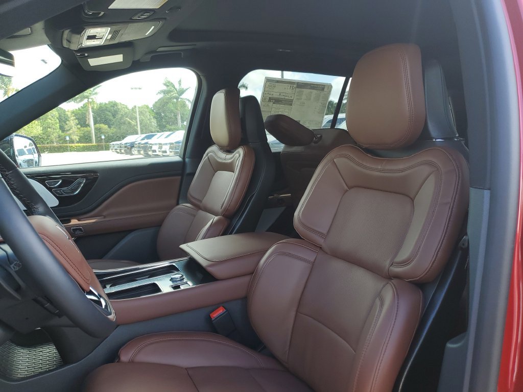 New 2026 Lincoln Aviator Reserve w/ Luxury Package RWD image 22