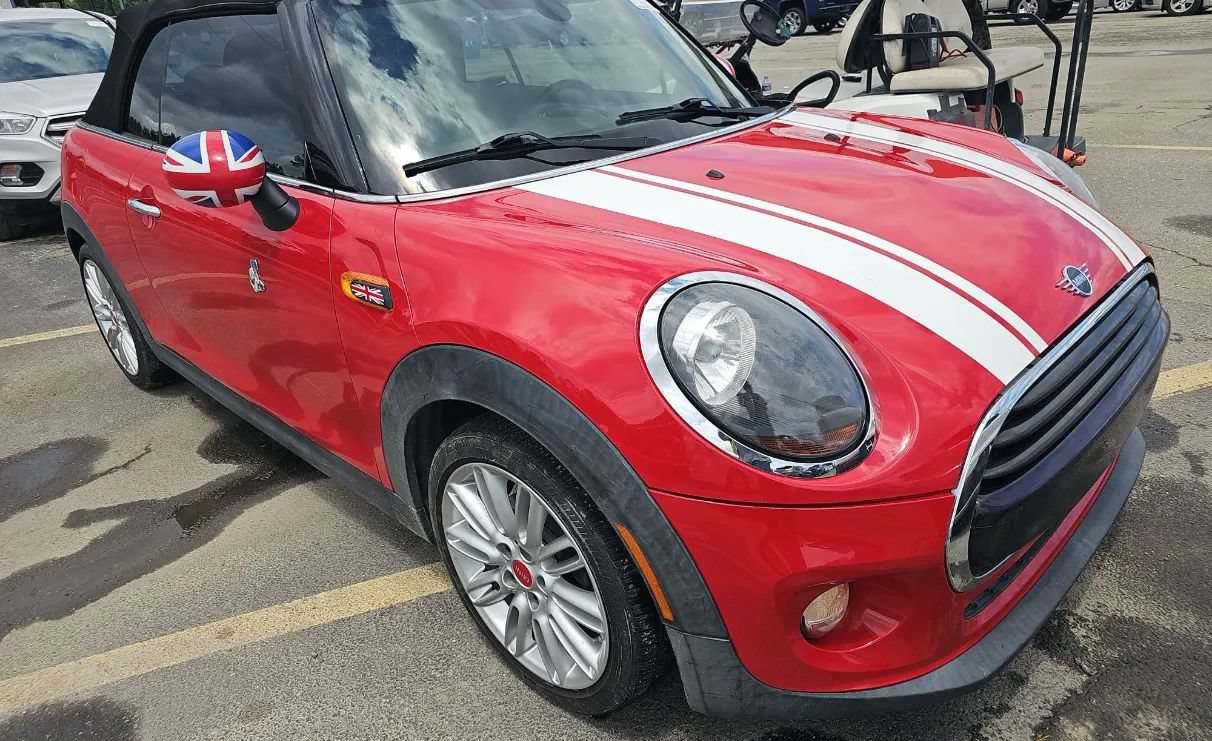 Used 2019 MINI Cooper Convertible FWD image 2