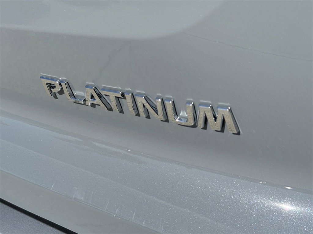 New 2025 Nissan Pathfinder Platinum w/ Cargo Package image 10