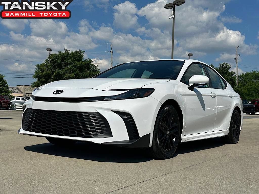 New 2026 Toyota Camry SE w/ Convenience Package FWD image 1