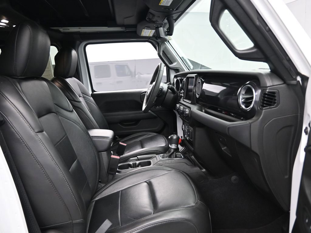 Used 2023 Jeep Wrangler Altitude image 33