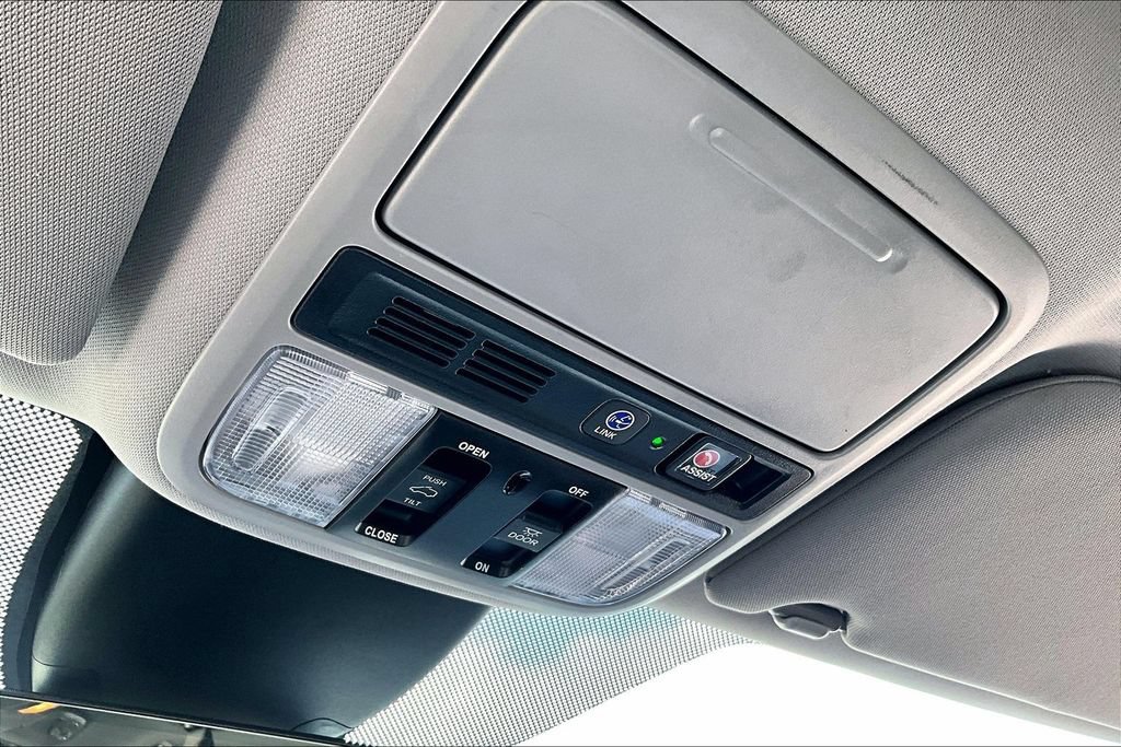Used 2023 Honda Odyssey Touring image 33