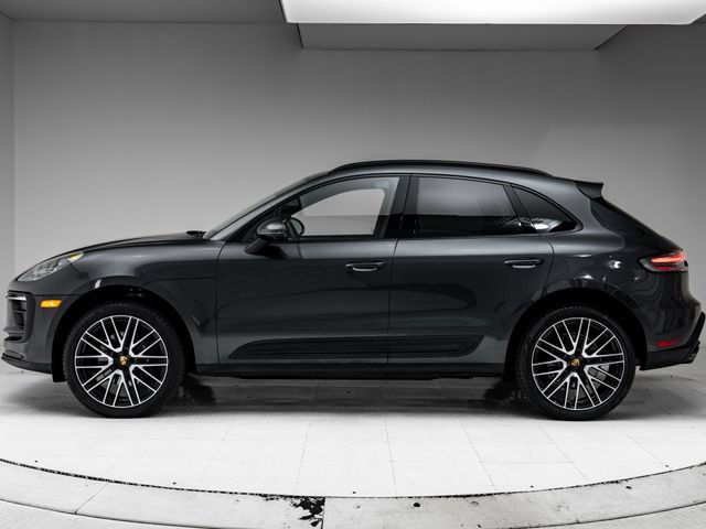 Certified 2026 Porsche Macan AWD/4WD image 2