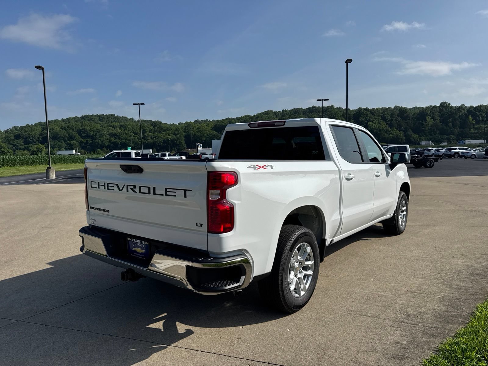 New 2026 Chevrolet Silverado 1500 LT w/ LPO, Dark Essentials Package AWD/4WD image 4