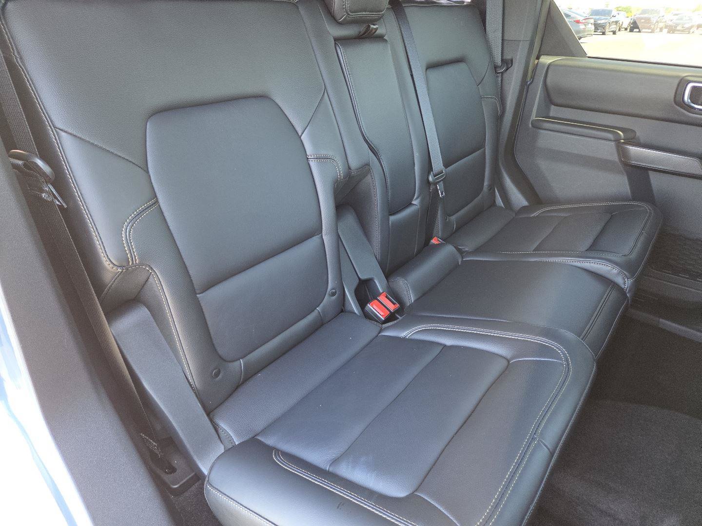 Used 2025 Ford Bronco Badlands AWD/4WD image 19
