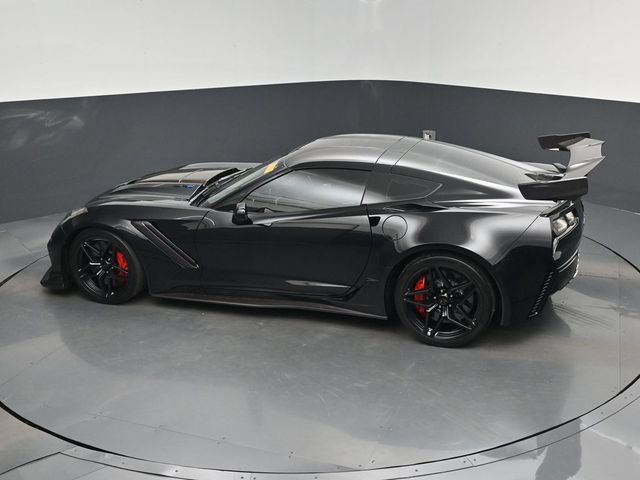 Used 2019 Chevrolet Corvette ZR1 RWD image 14