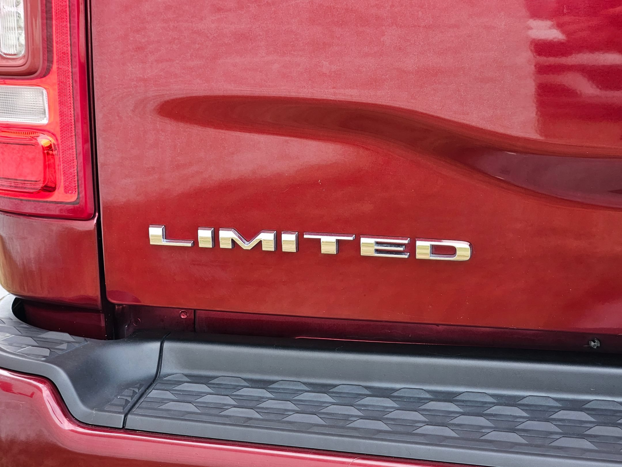 Used 2019 RAM 2500 Limited AWD/4WD image 31