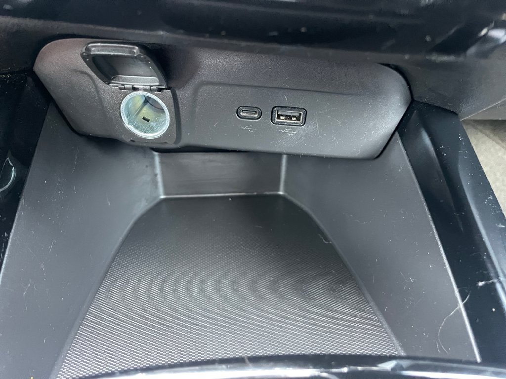Used 2025 Chevrolet Trax LT w/ Driver Confidence Package FWD image 34