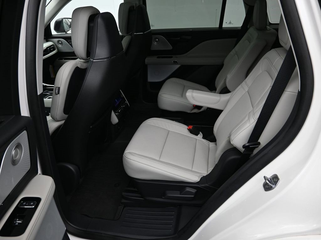 New 2025 Lincoln Aviator Reserve w/ Equipment Group 201A image 21